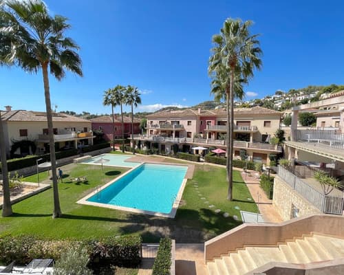 Prachtig Duplex Appartement op de Bovenste Verdieping in Jardines de Montemar, Benissa Costa