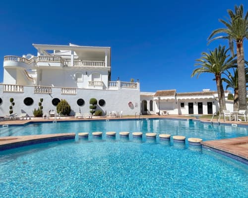 Appartement op de bovenste verdieping in de gewilde urbanisatie Las Fuentes – Moraira